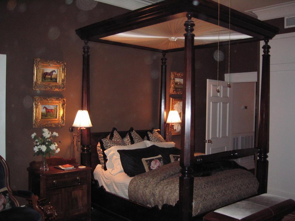 Belle Oaks Inn Gonzales Habitación foto
